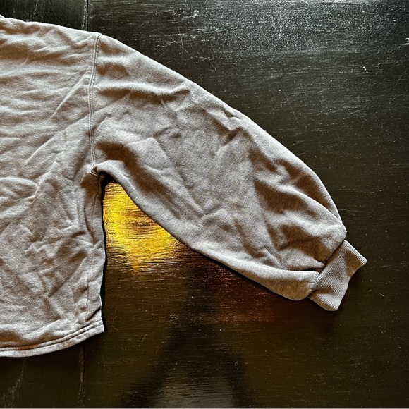 Universal Threads Medium Gray Crop Top Sweater Crewneck Blank Basic plain - Picture 2 of 8